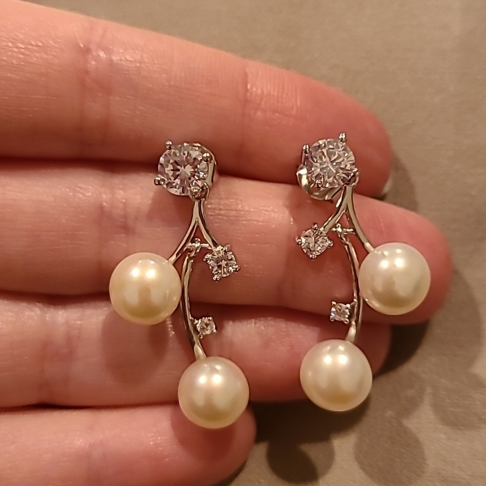 Bridal natural fresh water pearl cubic zirconia sterling silver earrings